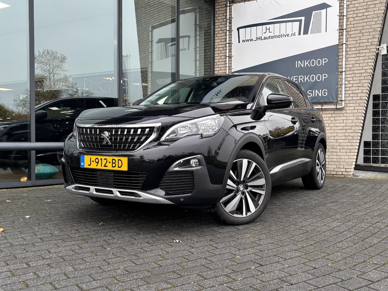 Peugeot 3008 - 1.2 Blue*130PK*ECC*HAAK*NAVI*CAM*CARPLAY - AutoWereld.nl