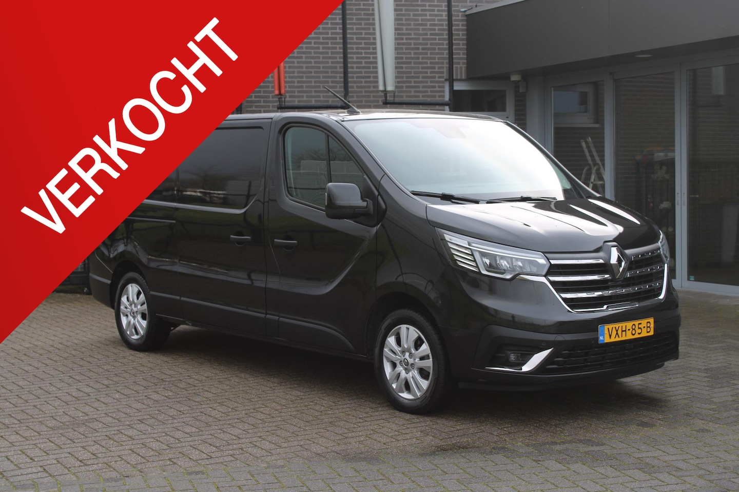 Renault Trafic - 2.0 dCi 150 T30 L2H1 Business Trekhaak/Camera/Led/Navi - AutoWereld.nl