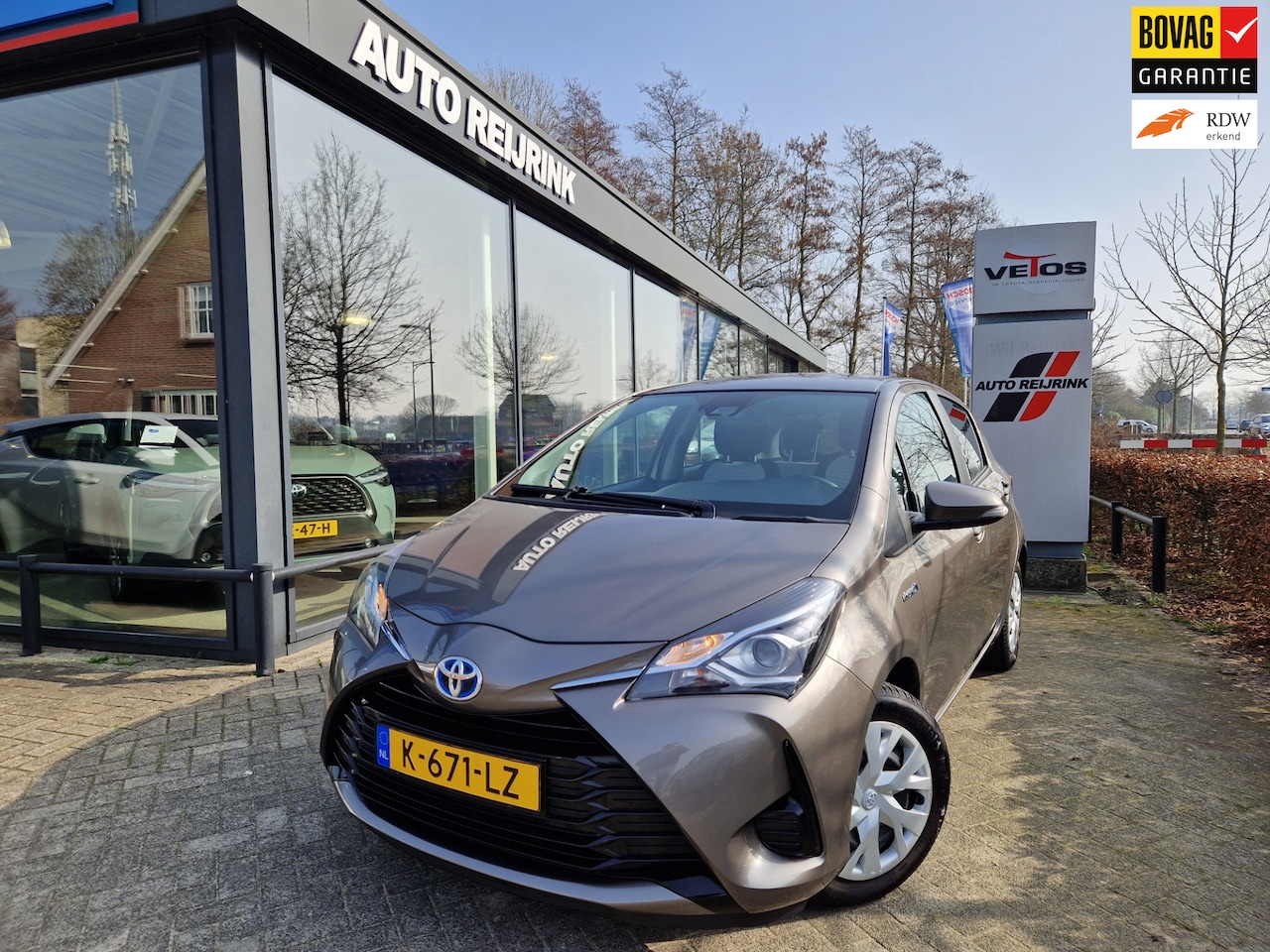 Toyota Yaris - 1.5 Hybrid Dynamic/FIETSENDRAGER/NAVI/ALL SEASON - AutoWereld.nl
