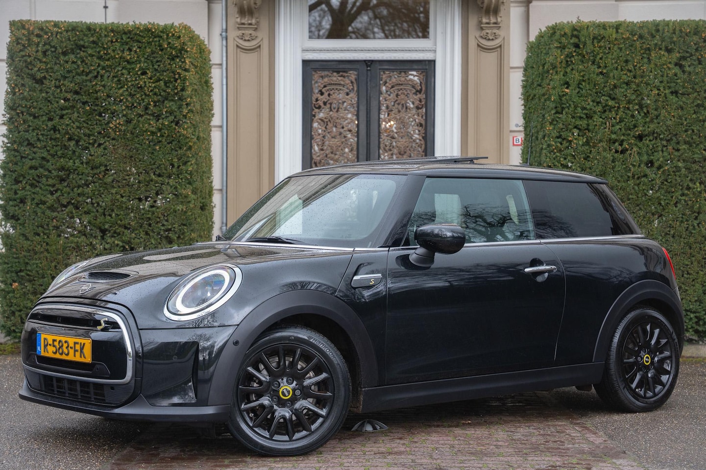 MINI Mini-Electric - Classic 33 kWh PANO | H&K | CAMERA | KEYLESS | ORG NL 1E EIGN - AutoWereld.nl