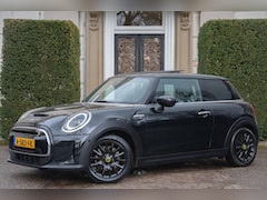 MINI Mini-Electric - Classic 33 kWh 2E PAASDAG GEOPEND 10:00 - 16:00