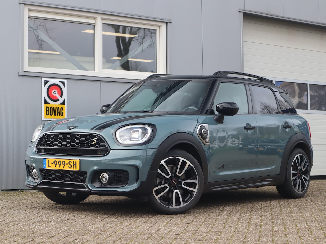 MINI Countryman - Mini 1.5 Cooper S E ALL4 Chili John Cooper works - AutoWereld.nl