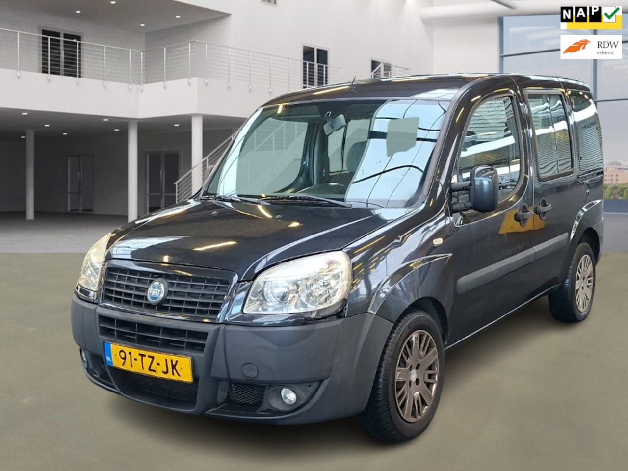 Fiat Doblò - 1.4 Family 7 Persoons !! - AutoWereld.nl