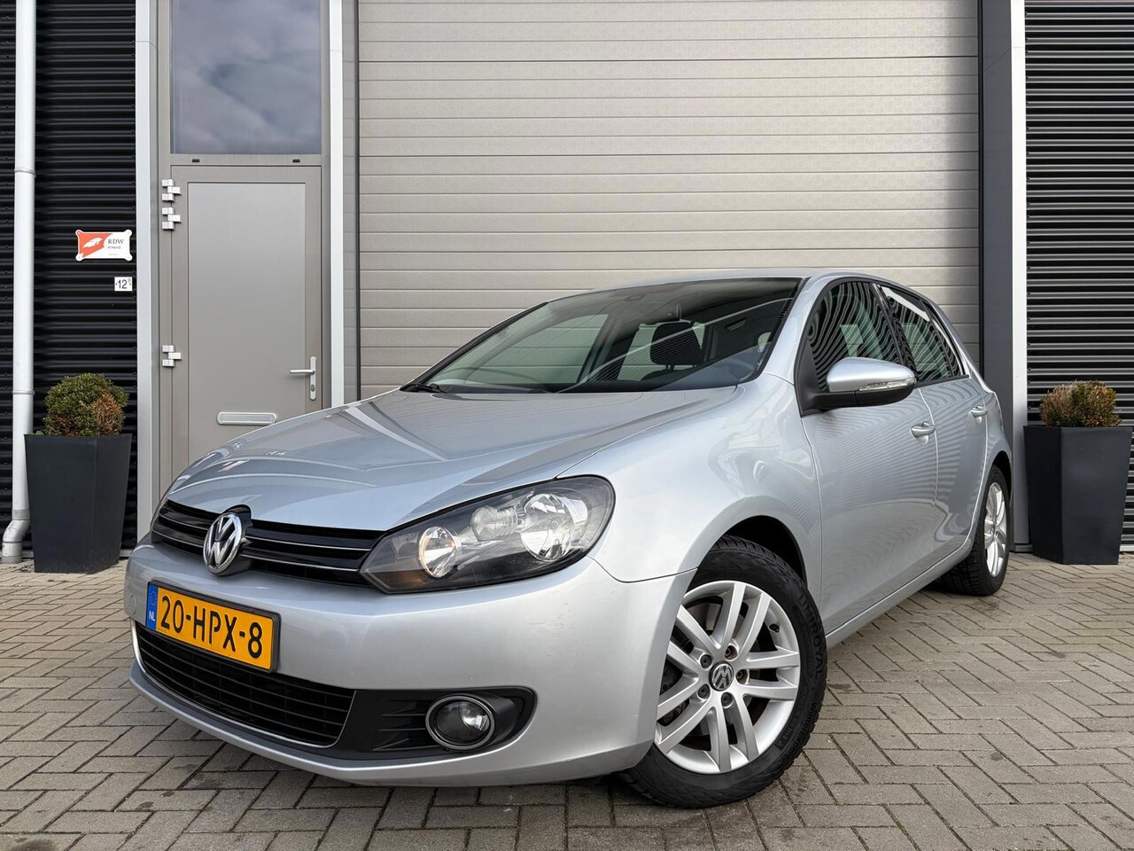 Volkswagen Golf - 1.4 TSI Highline/Automaat/Goed onderhouden/Clima/Lichtmetaal/ - AutoWereld.nl