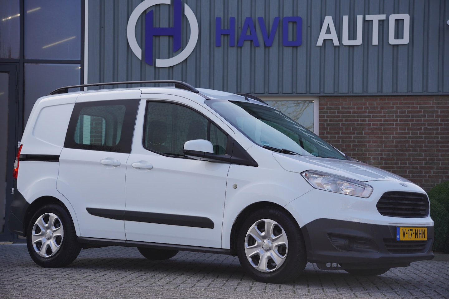 Ford Transit Courier - 1.0 Trend 1.0 Trend, AIRCO, BTW-VRIJ / MARGE - AutoWereld.nl