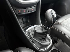 Opel Mokka - 1.4 T Innovation | Navigatie | Camera | 19" Lichtmetalen velgen | Trekhaak