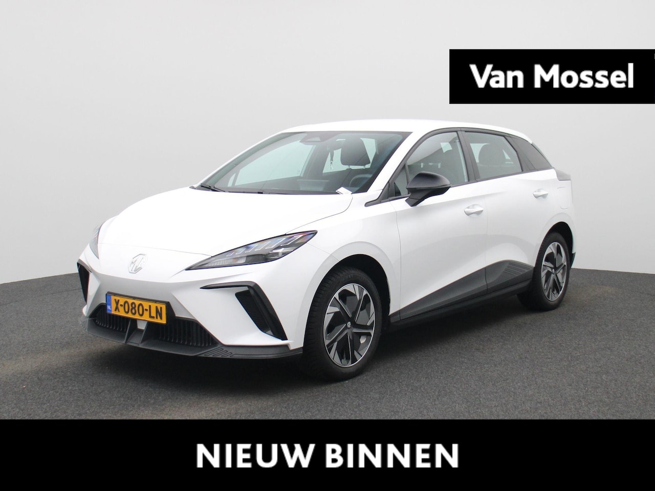 MG MG4 Electric - Standard 51 kWh | Apple Carplay/Android Auto | Cruise Control | Parkeersensoren | - AutoWereld.nl