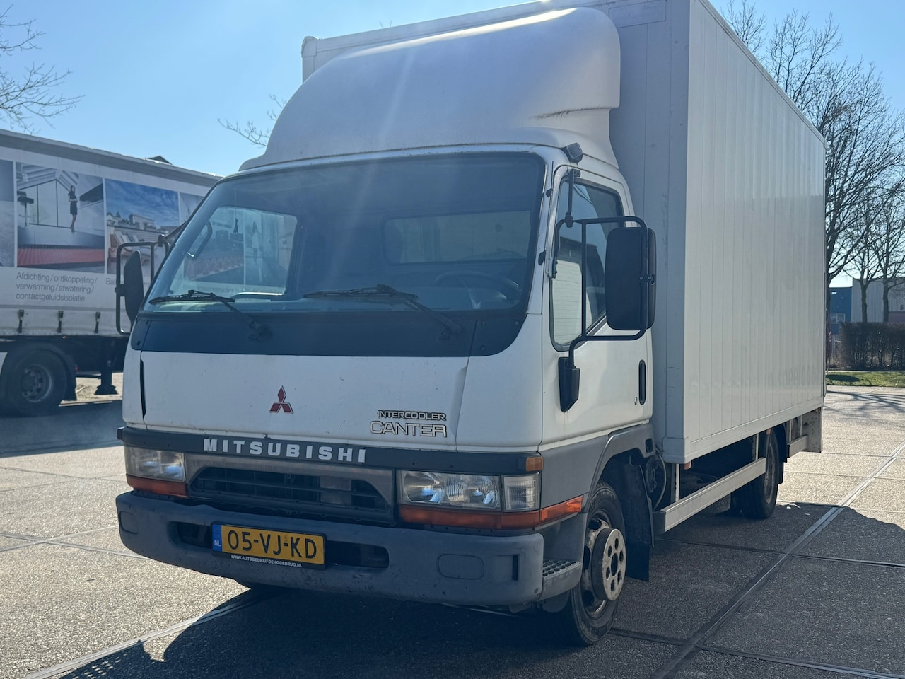 Mitsubishi Canter - 2.8 FB 35 Ti L KOPPAKING LEK!!!! - AutoWereld.nl
