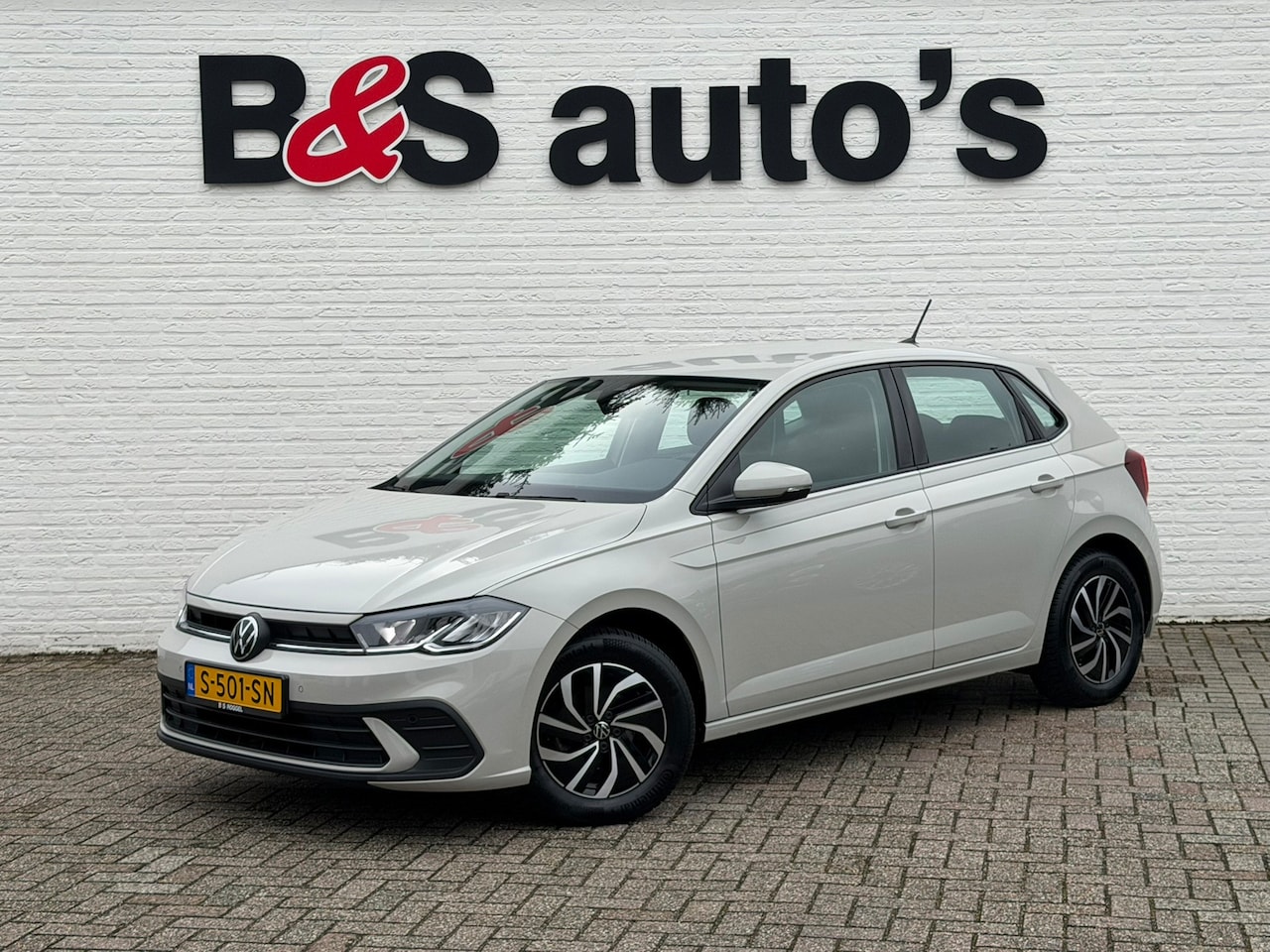Volkswagen Polo - 1.0 TSI Led PDC V+A Carplay Navi Adapt Cruise DAB+ Airco Digital Dash All-Season - AutoWereld.nl