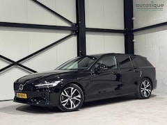 Volvo V60 - 2.0 T8 Recharge AWD R-Design | panorama | leder | trekhaak | black optiek |