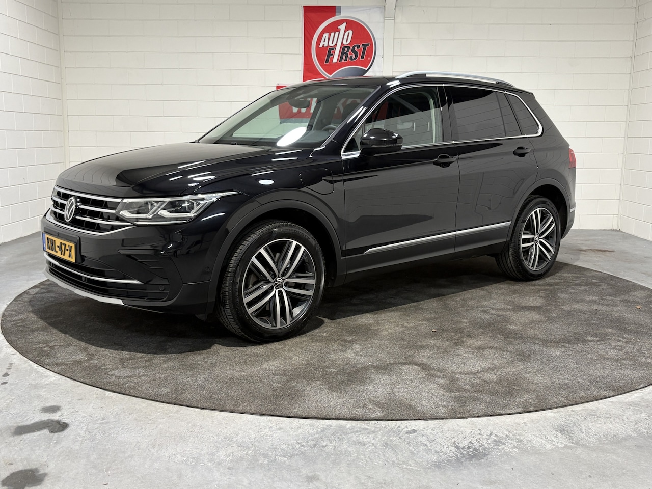 Volkswagen Tiguan - 1.4 TSI eHybrid Elegance, BTW, Dealer o.h. , Panoramadak, Matrix led, Camera, Virtual cock - AutoWereld.nl