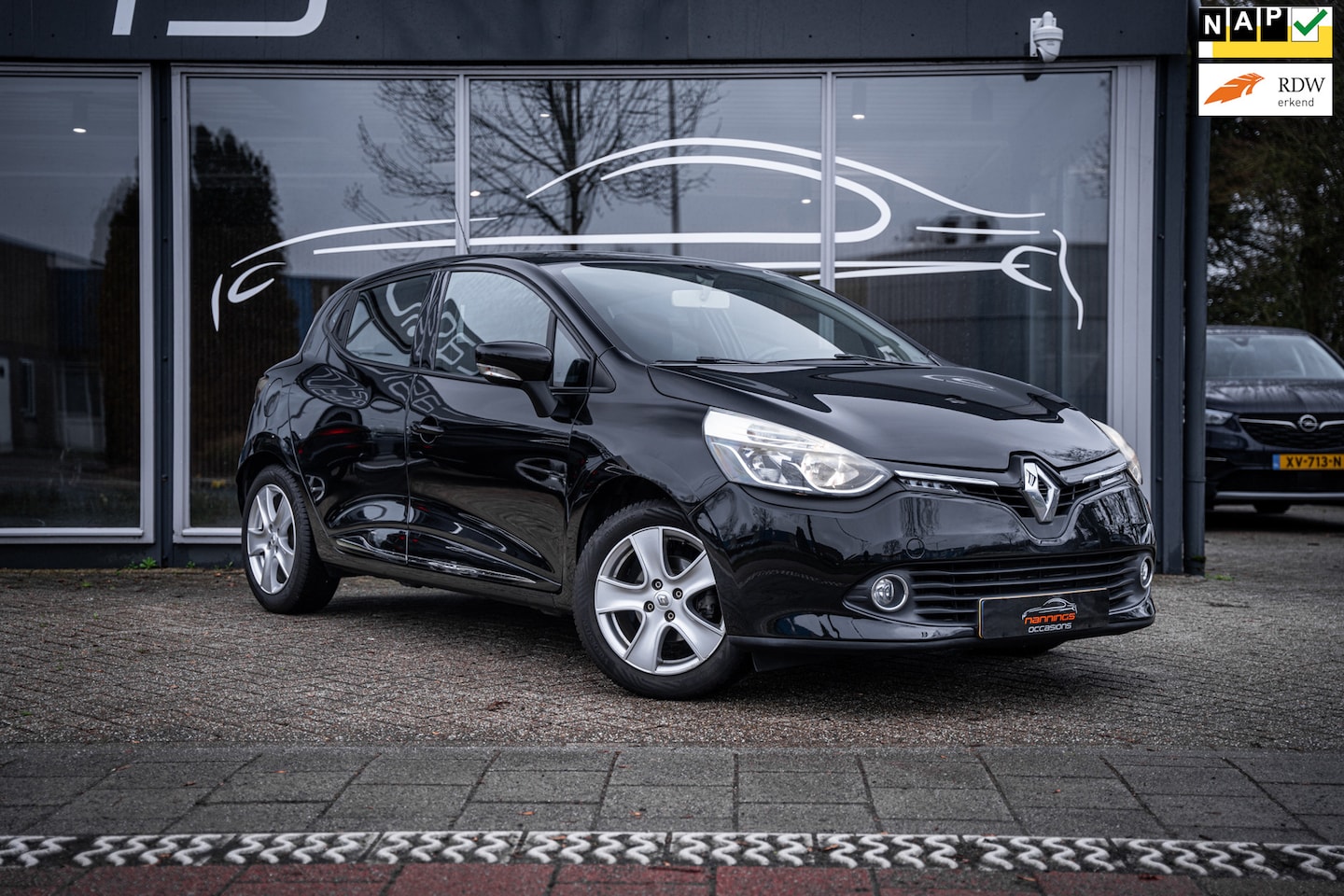 Renault Clio - 0.9 TCe Expression|Bass reflex|Navi|Cruise|Airco|Isofix|16'' lichtmetaal - AutoWereld.nl
