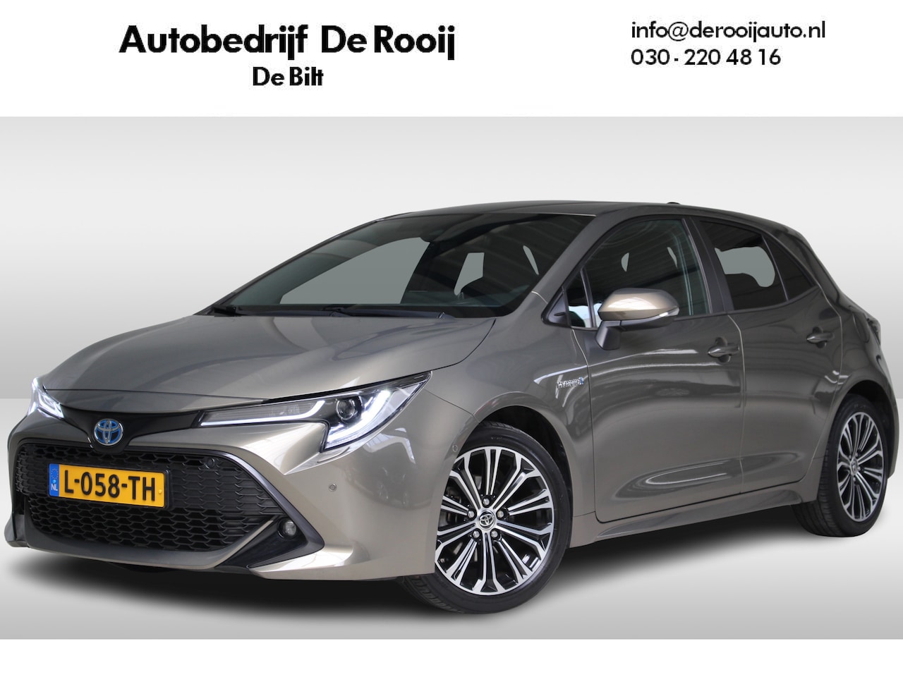 Toyota Corolla - 1.8 Hybrid Dynamic Navigatie | Parkeercamera | Stoelverwarming | Cruise Control - AutoWereld.nl