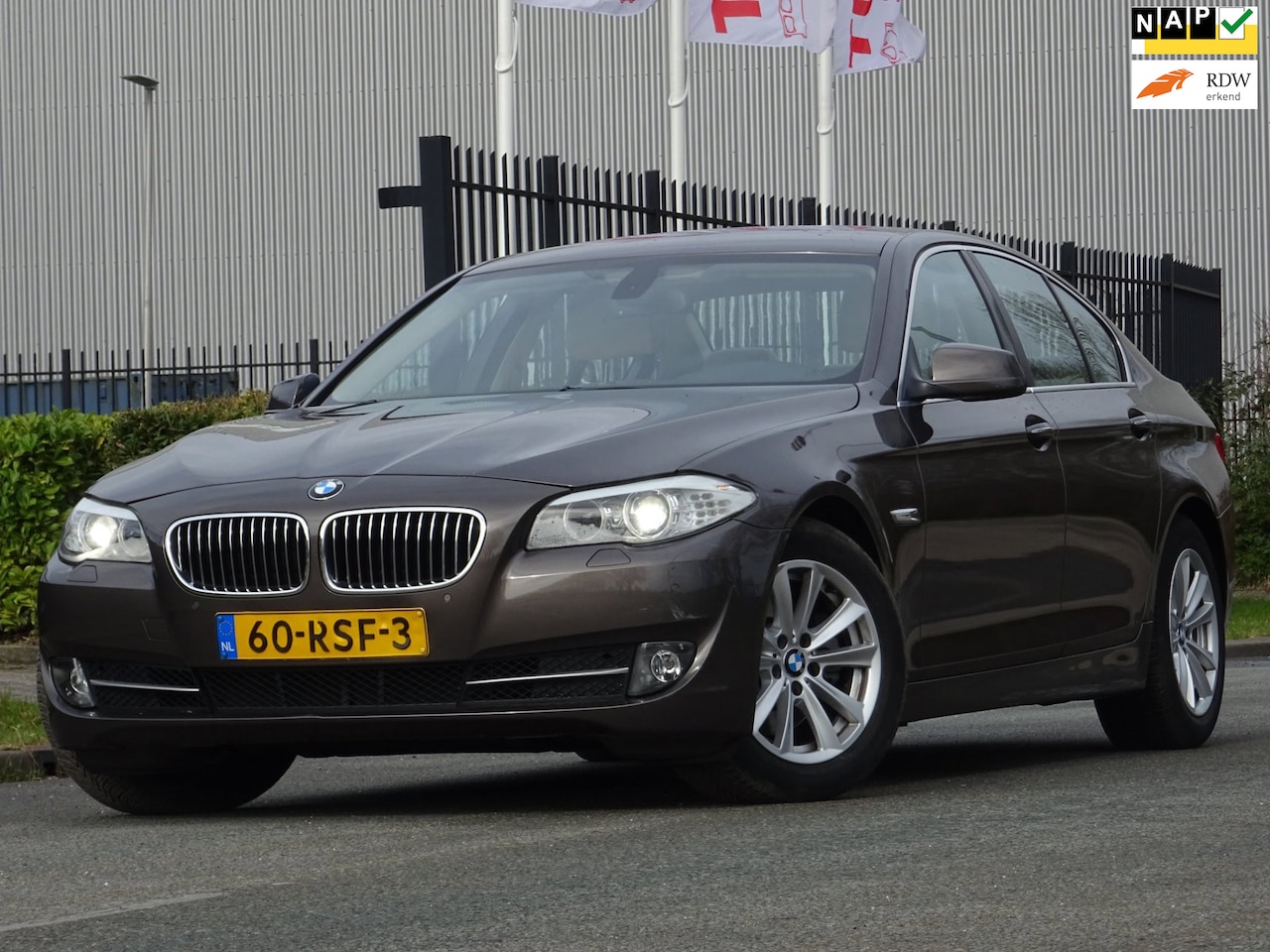 BMW 5-serie - 523i High Executive NL-AUTO NAP/LEER/NAV/PDC/APK - AutoWereld.nl