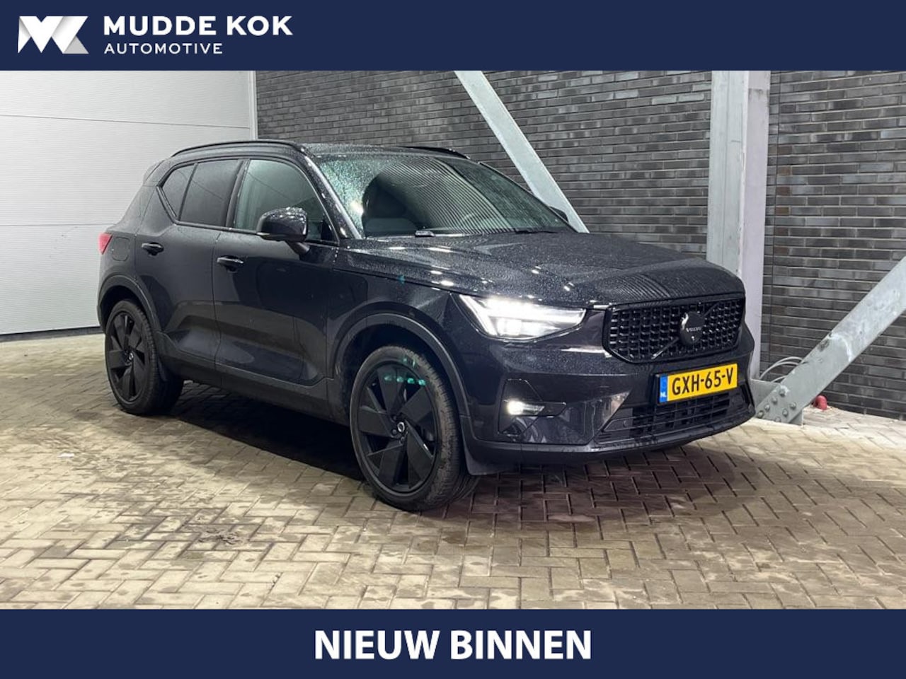 Volvo XC40 - B3 Plus Black Edition | Panoramadak | 360° Camera | Trekhaak | ACC | harman/kardon | BLIS - AutoWereld.nl