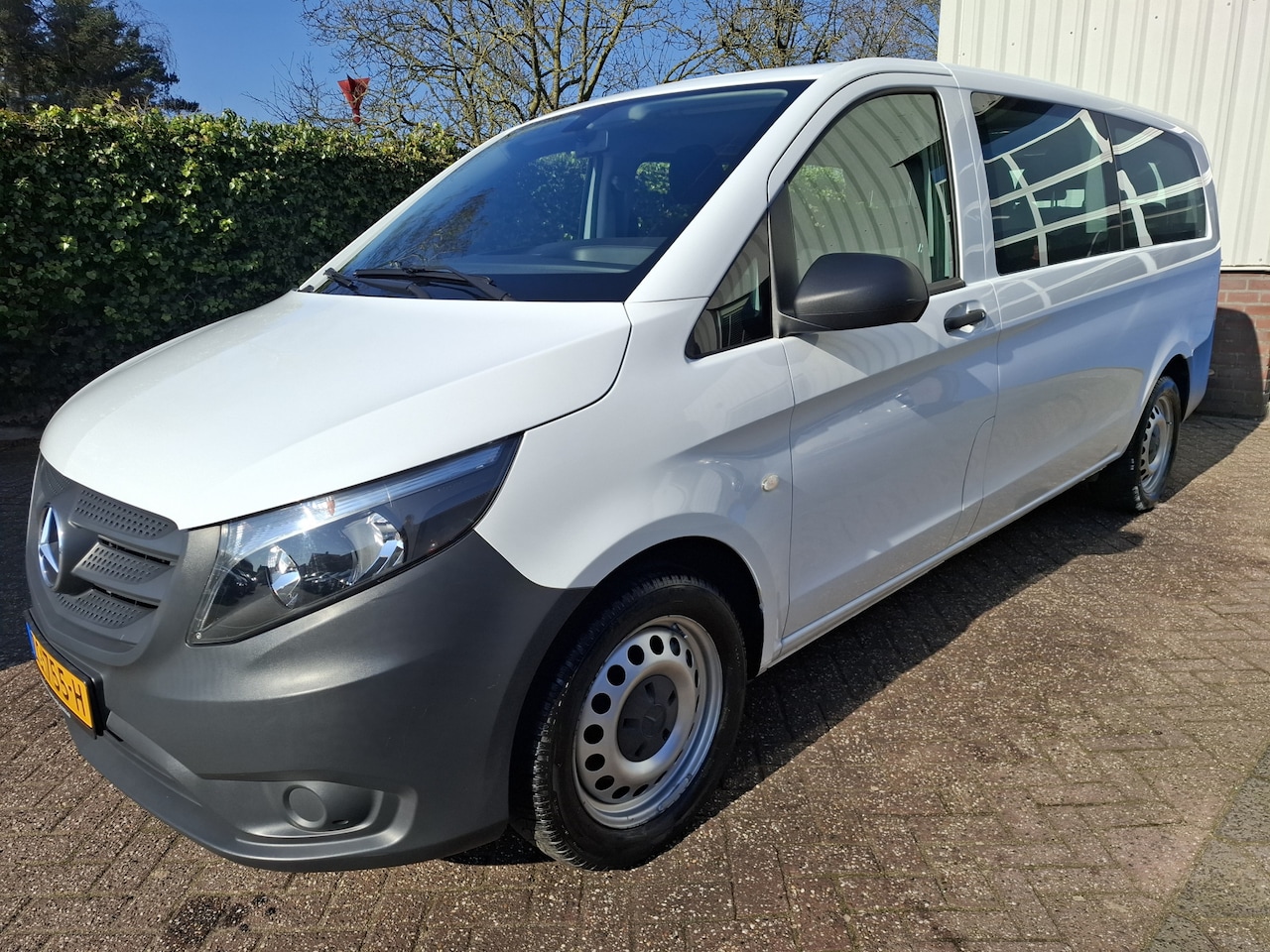 Mercedes-Benz Vito Tourer - 114 BlueTEC Pro Extra Lang 24195.- INCL BTW 9-PERSOONS 135PK - AutoWereld.nl