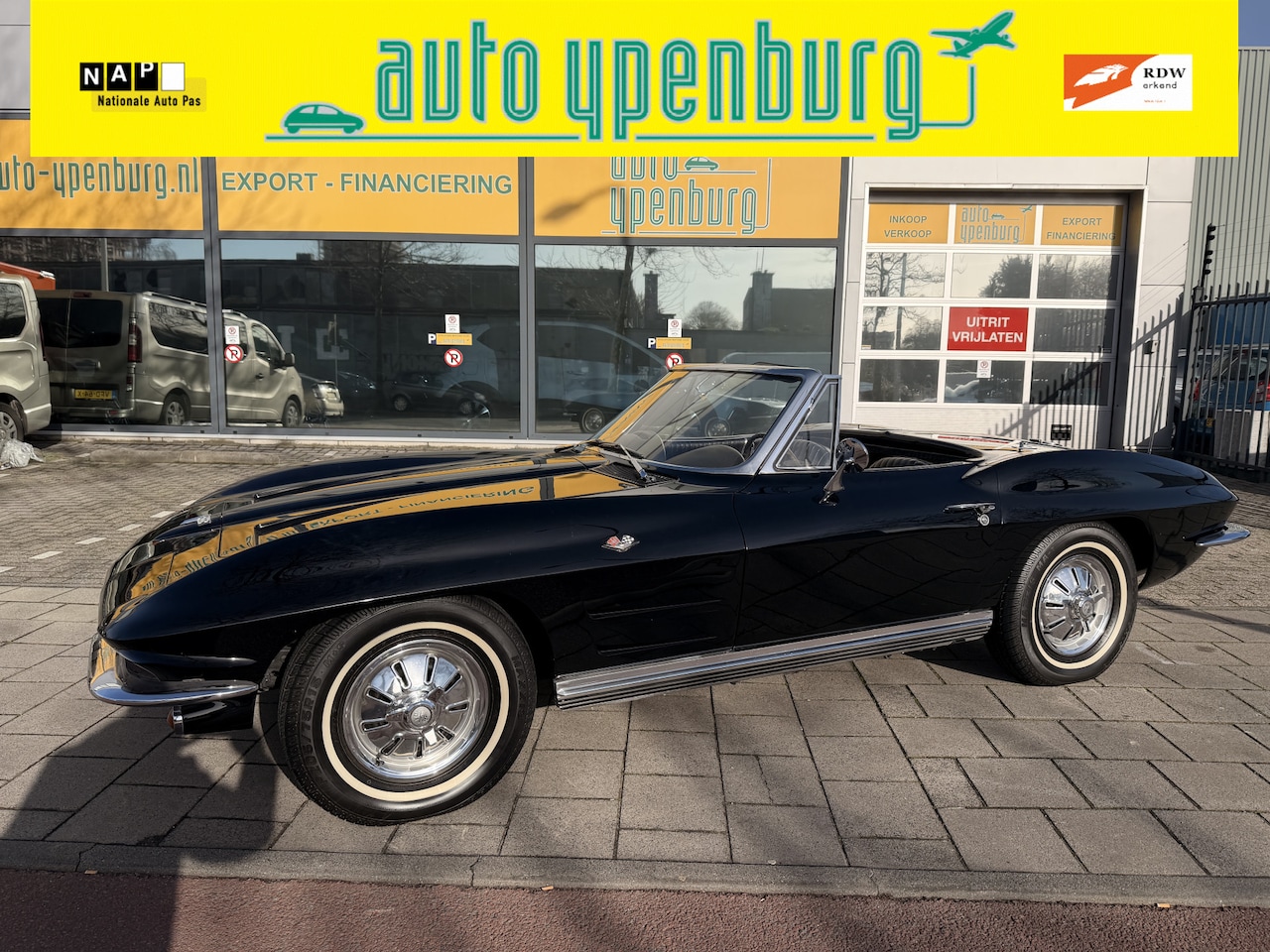 Chevrolet Corvette - Stingray C2 Cabriolet * Leer * Winter + Zomerkap * - AutoWereld.nl