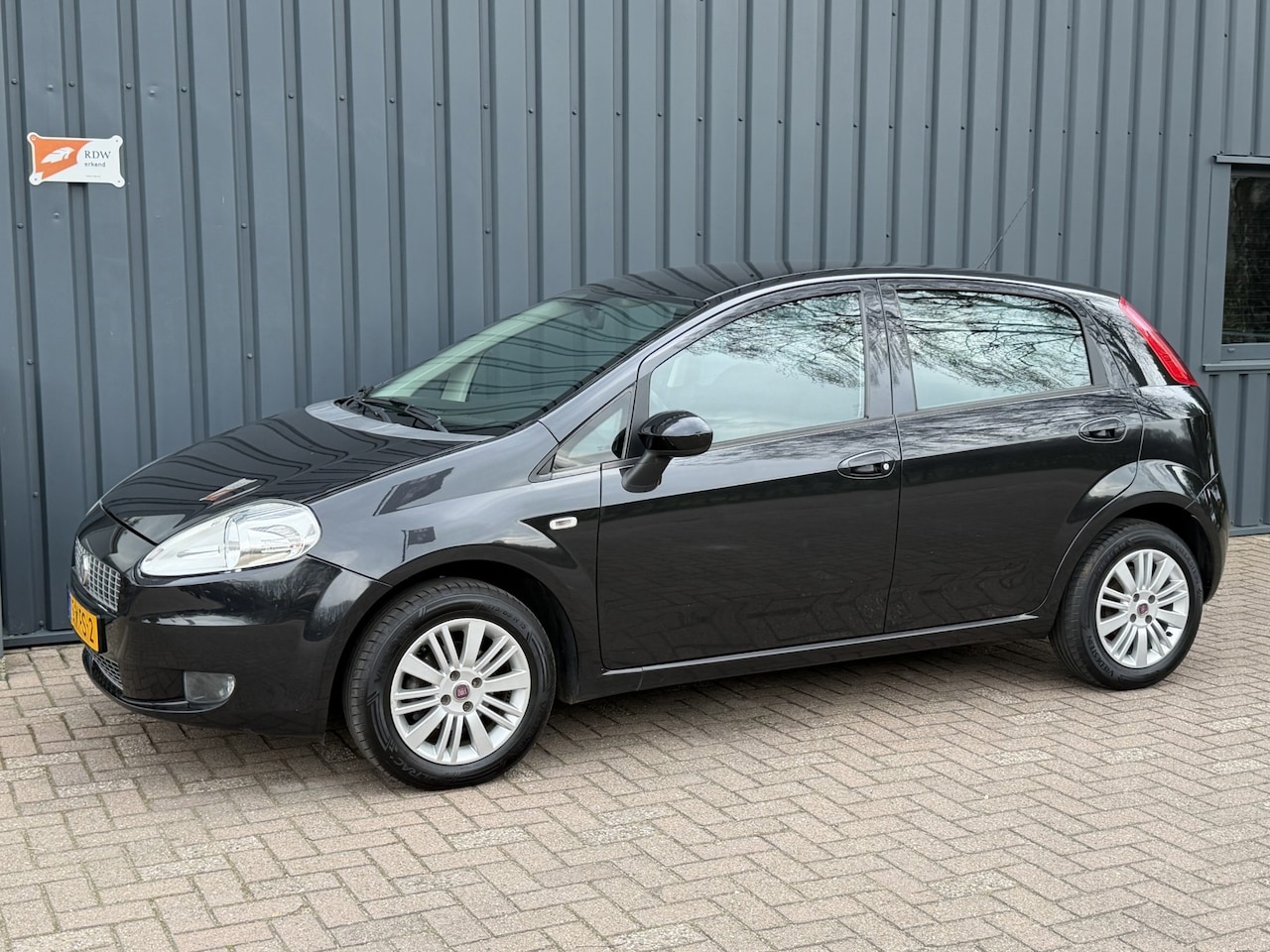 Fiat Grande Punto - 1.4 Edizione Lusso NL AUTO!/NAP!/ONDERHOUDEN!/ - AutoWereld.nl