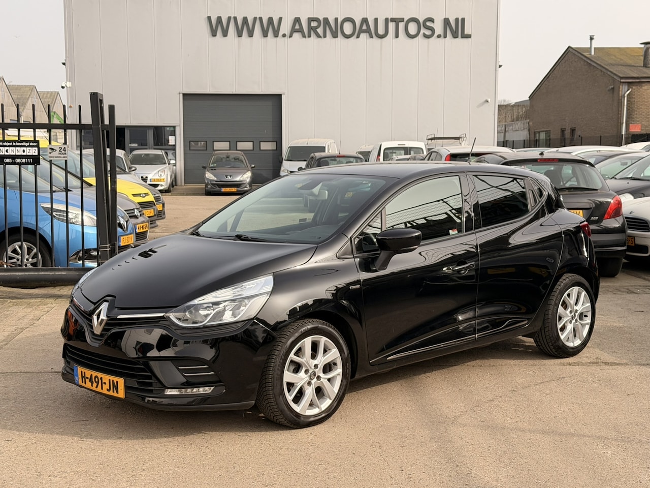 Renault Clio - 0.9 TCe Limited 0.9 TCe Limited, REVISIE MOTOR MET NIEUWE KETTINGSET, AIRCO(CLIMA), CRUISE CONTROL, PARKEE - AutoWereld.nl