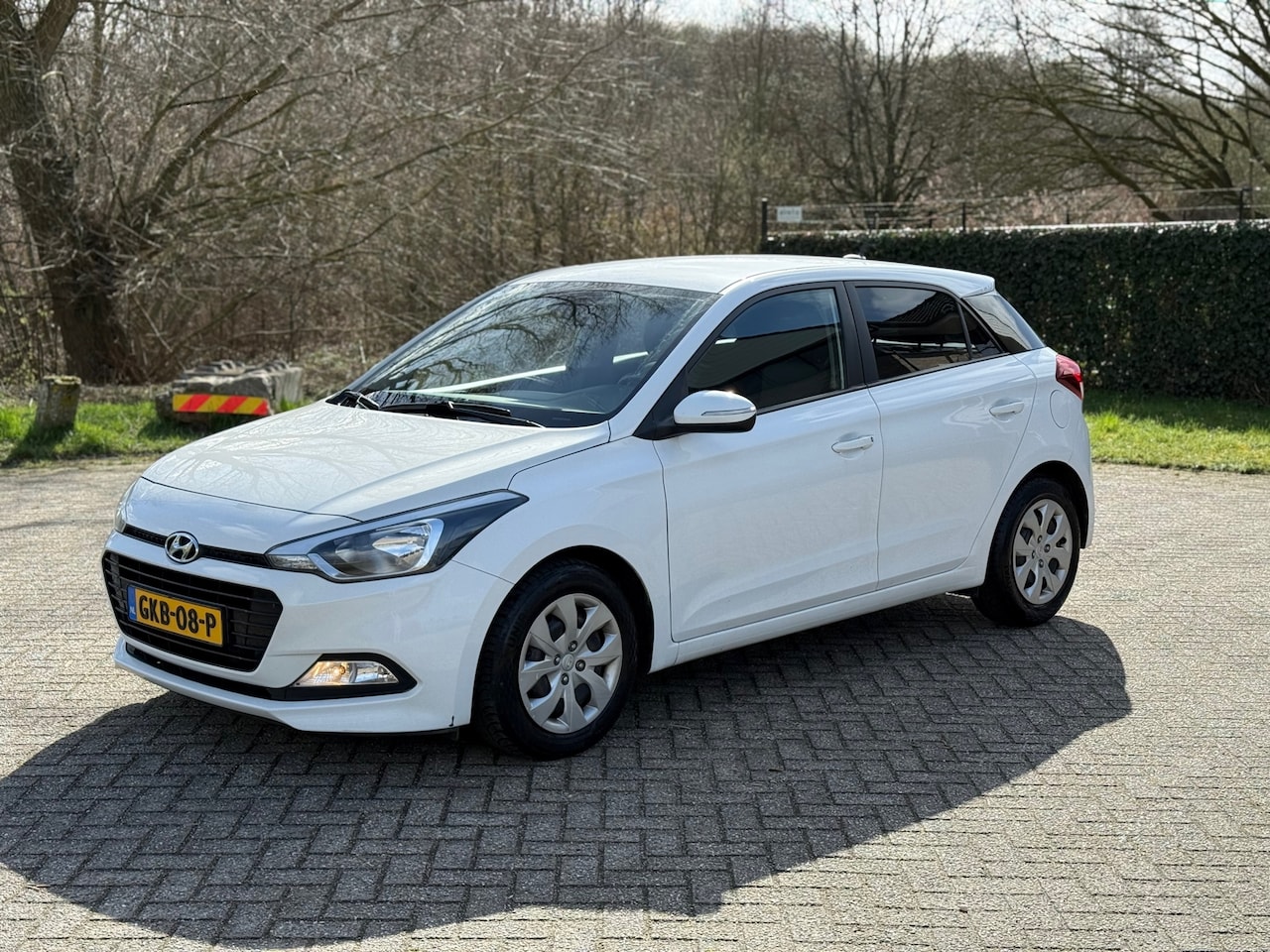 Hyundai i20 - 1.0 T-GDI CAMERA I CRUISE I PDC I CARPLAY I STOEL VERW I MOOI! - AutoWereld.nl