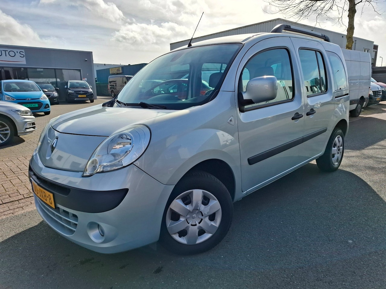 Renault Kangoo Family - 1.6-16V Expression AIRCO/CRUISE/TREKHAAK! - AutoWereld.nl