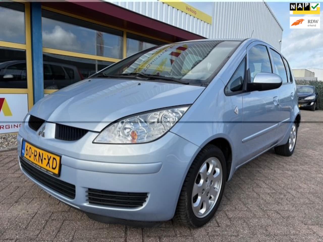 Mitsubishi Colt - 1.3 Invite AUTOMAAT - AutoWereld.nl