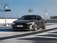 Audi e-tron GT - RS 598pk I NP 160k I 4WS I Carbon I Pano I