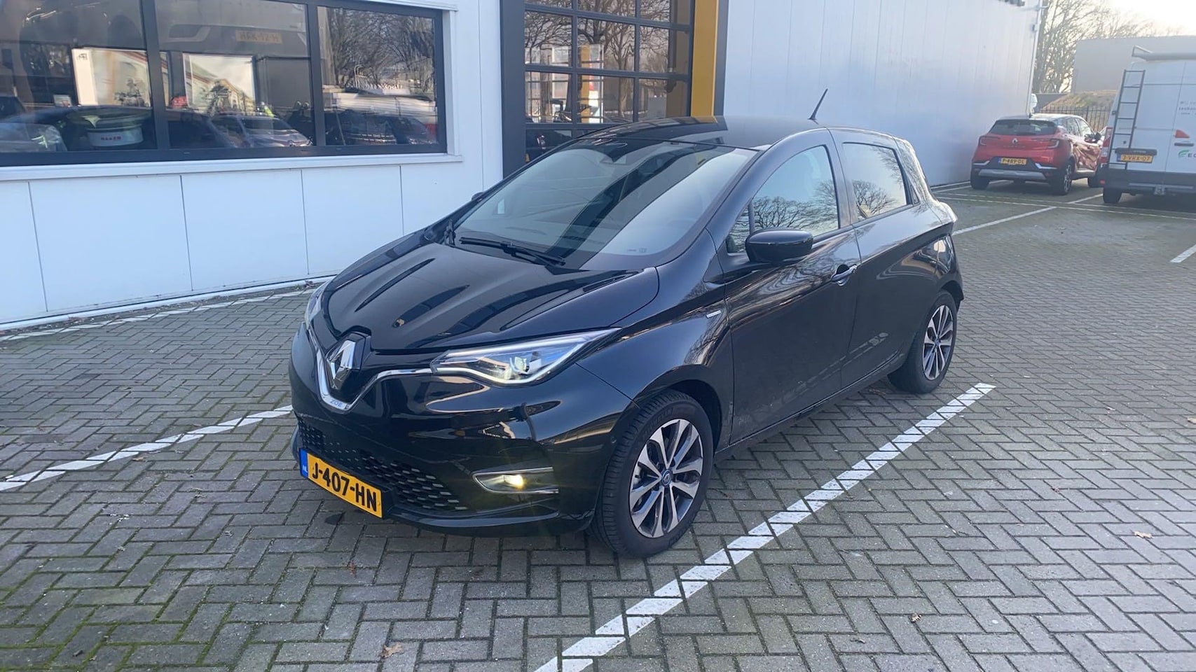 Renault Zoe - R135 Edition One 52 kWh (ex Accu) | Leder | Stoelverwarming | Camera | - AutoWereld.nl