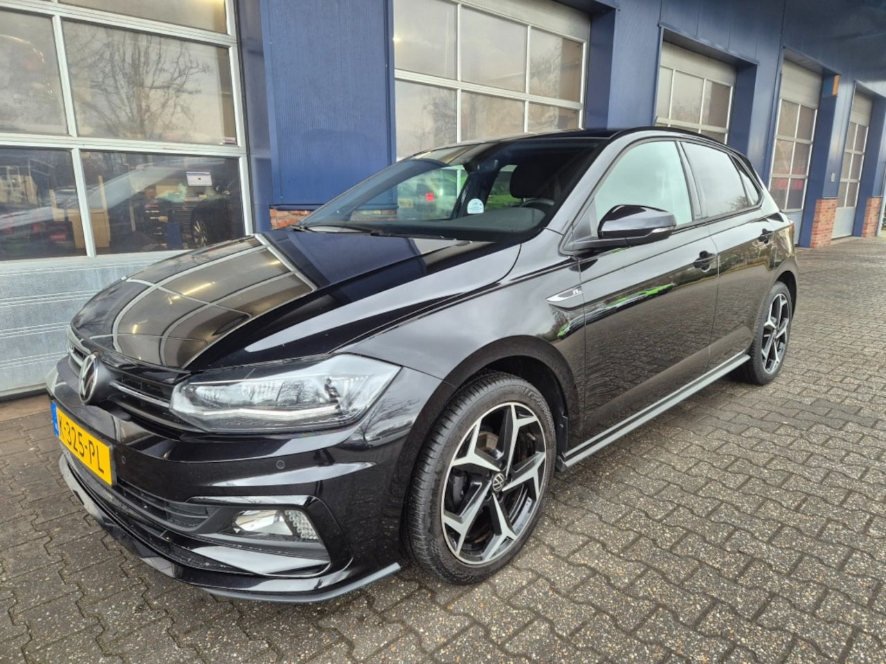Volkswagen Polo - 1.0 TSI Highline 2X R-line, Camera, Pano, ACC, Virtueel cockpit, stoelverwarming,  Beats, - AutoWereld.nl