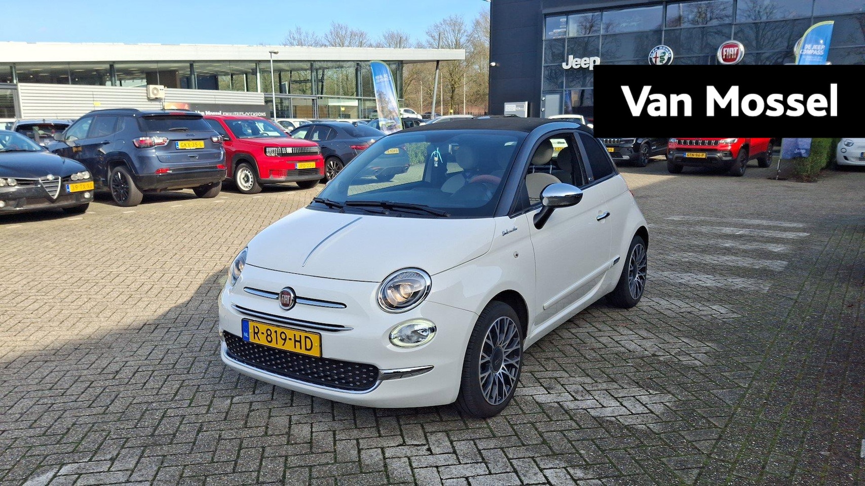 Fiat 500 C - 1.0 Hybrid Dolcevita | Navgatiesysteem | Cruise Controle | Parkeersensoren | LMV 16" | TFT - AutoWereld.nl