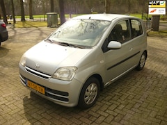 Daihatsu Cuore - 1.0-12V Azure