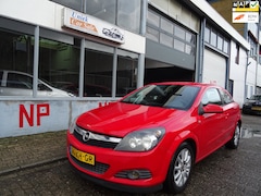 Opel Astra GTC - 1.6 Temptation