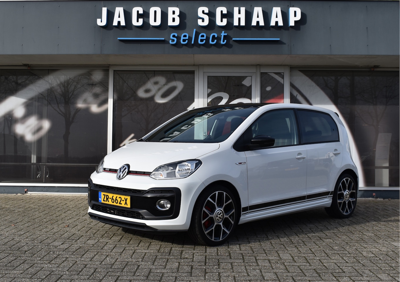 Volkswagen Up! - 1.0 TSI GTI / Clima / Cruise / Stoelverwarming / 17"LM / PDC / DAB - AutoWereld.nl