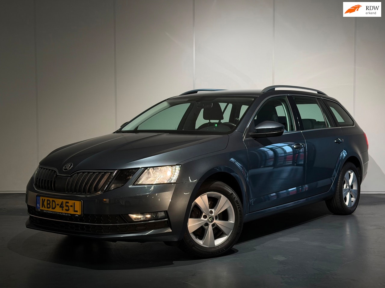 Skoda Octavia Combi - 1.4 TSI Greentech Ambition /Clima/Cruise/PDC/FrontAss/CarPlay/Trekhaak - AutoWereld.nl