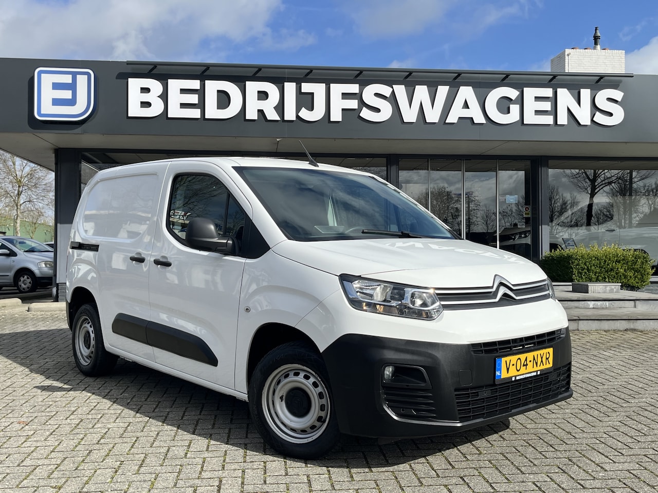 Citroën Berlingo - 1.2 PureTech Club 110pk 6-bak - AutoWereld.nl