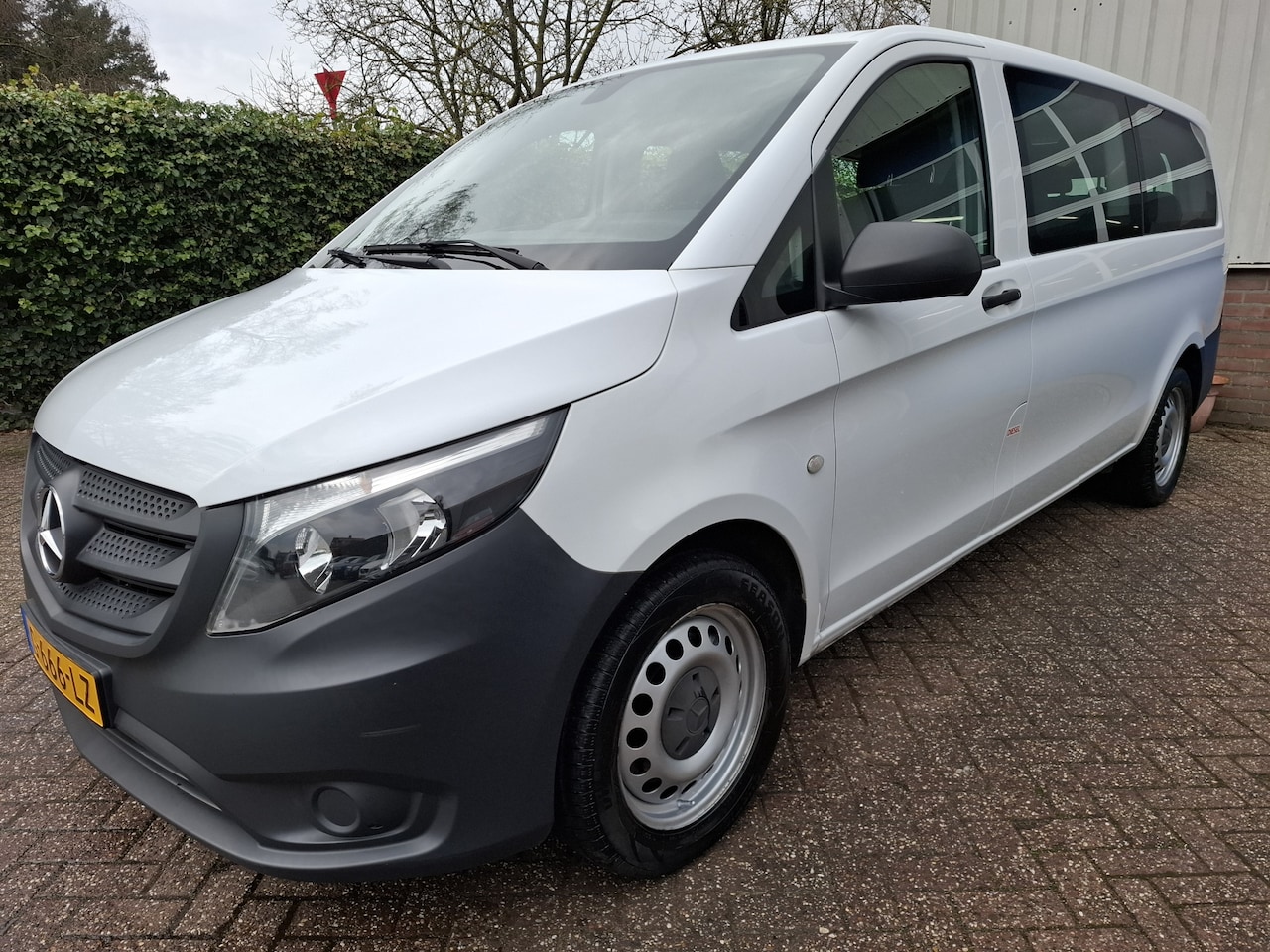 Mercedes-Benz Vito Tourer - 114 BlueTEC 25350.- INCL BTW 9-PERSOONS AUTOMAAT 135PK - AutoWereld.nl