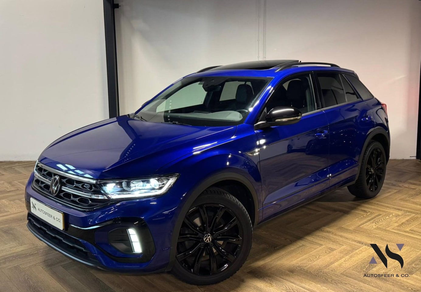 Volkswagen T-Roc - 1.5 TSI R-Line PANO CAM BLINDSPOT - AutoWereld.nl