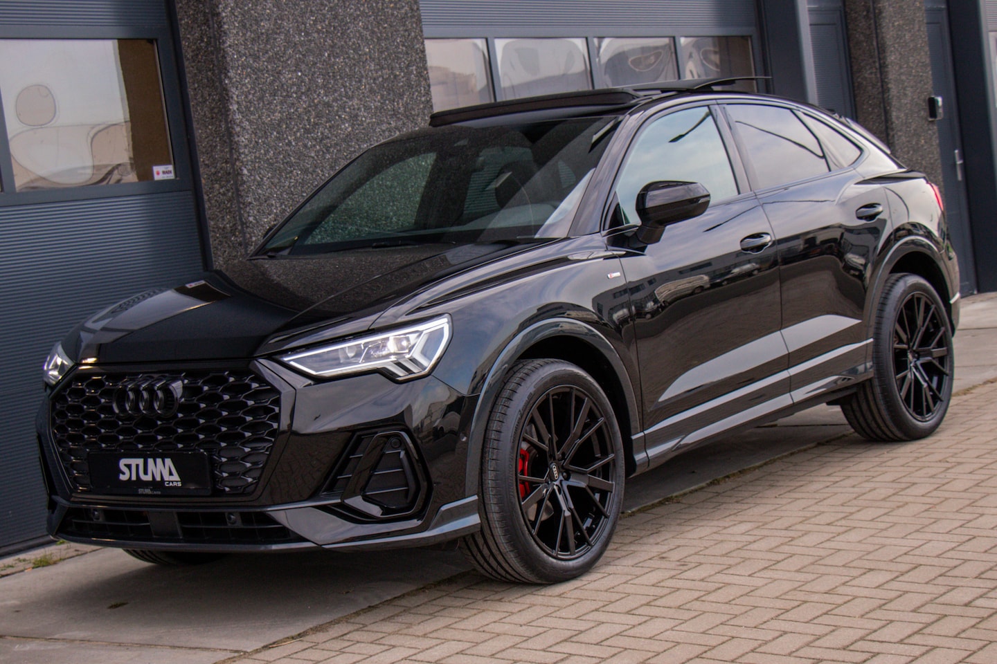 Audi Q3 Sportback - 35 TFSI S Edition | S-Line | Black Line | BTW | Pano | 20 Inch Performance | Matrix LED | - AutoWereld.nl
