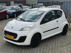 Peugeot 107 - 1.0 Access Accent NL AUTO NAP AIRCO l AUX l 4 SEIZOEN BANDEN l NIEUWE APK l TOPSTAAT