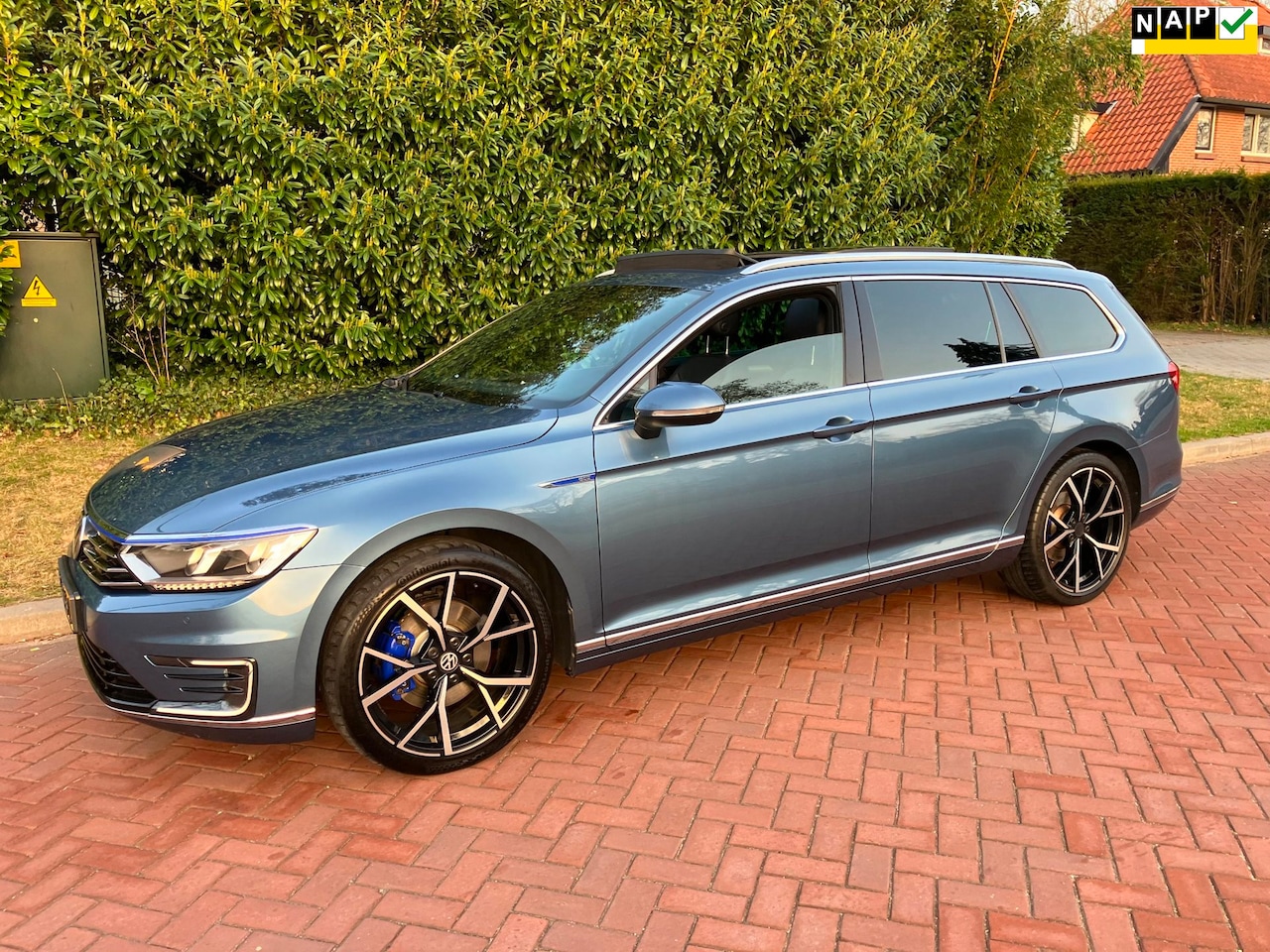 Volkswagen Passat Variant - 1.4 TSI GTE panorama dak alcantara zeer goed onderhouden mooie auto - AutoWereld.nl