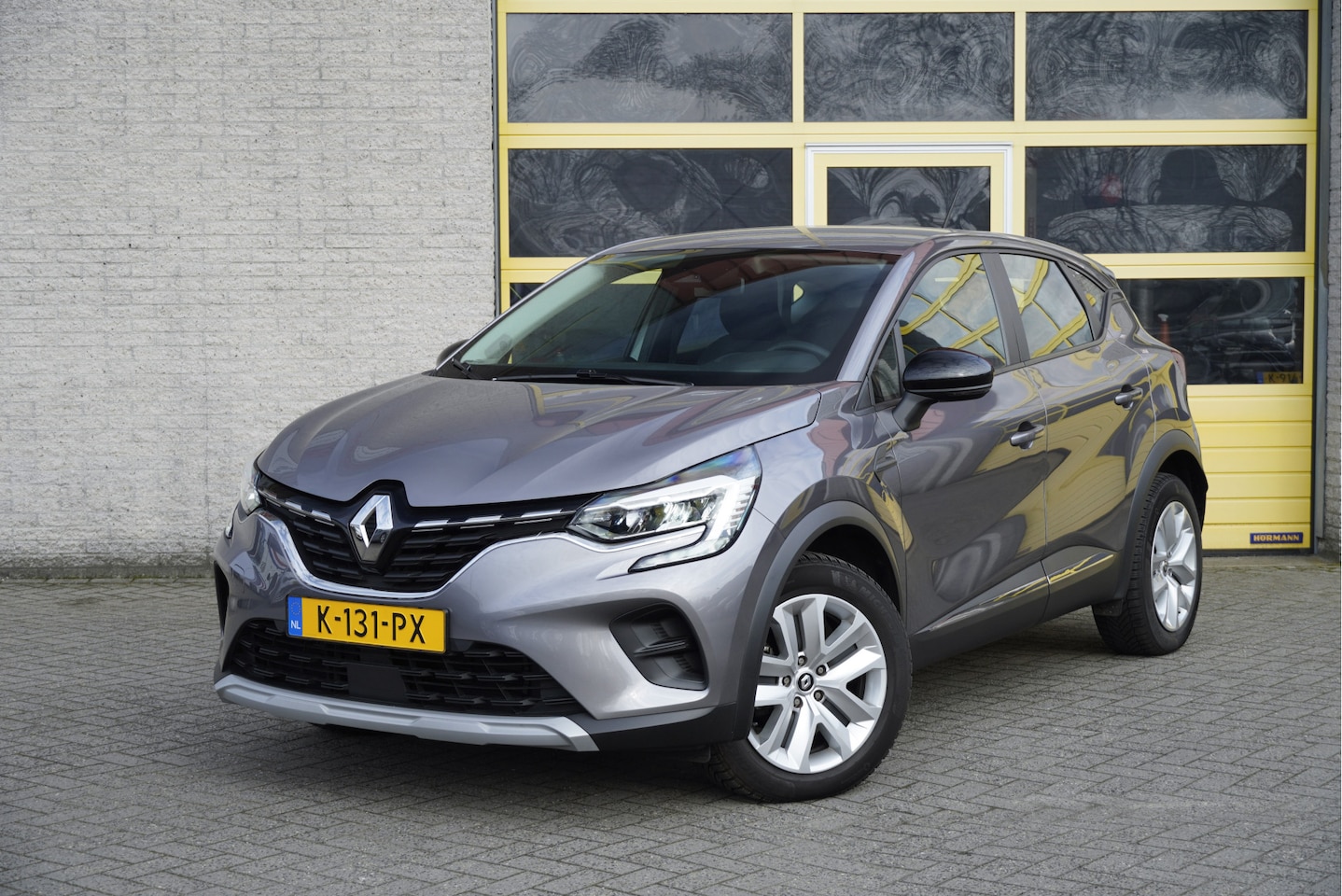 Renault Captur - 1.3 TCe 141PK! Automaat Zen BJ2021 Led V+A | App-Connect | Airco | Cruise control | Getint - AutoWereld.nl