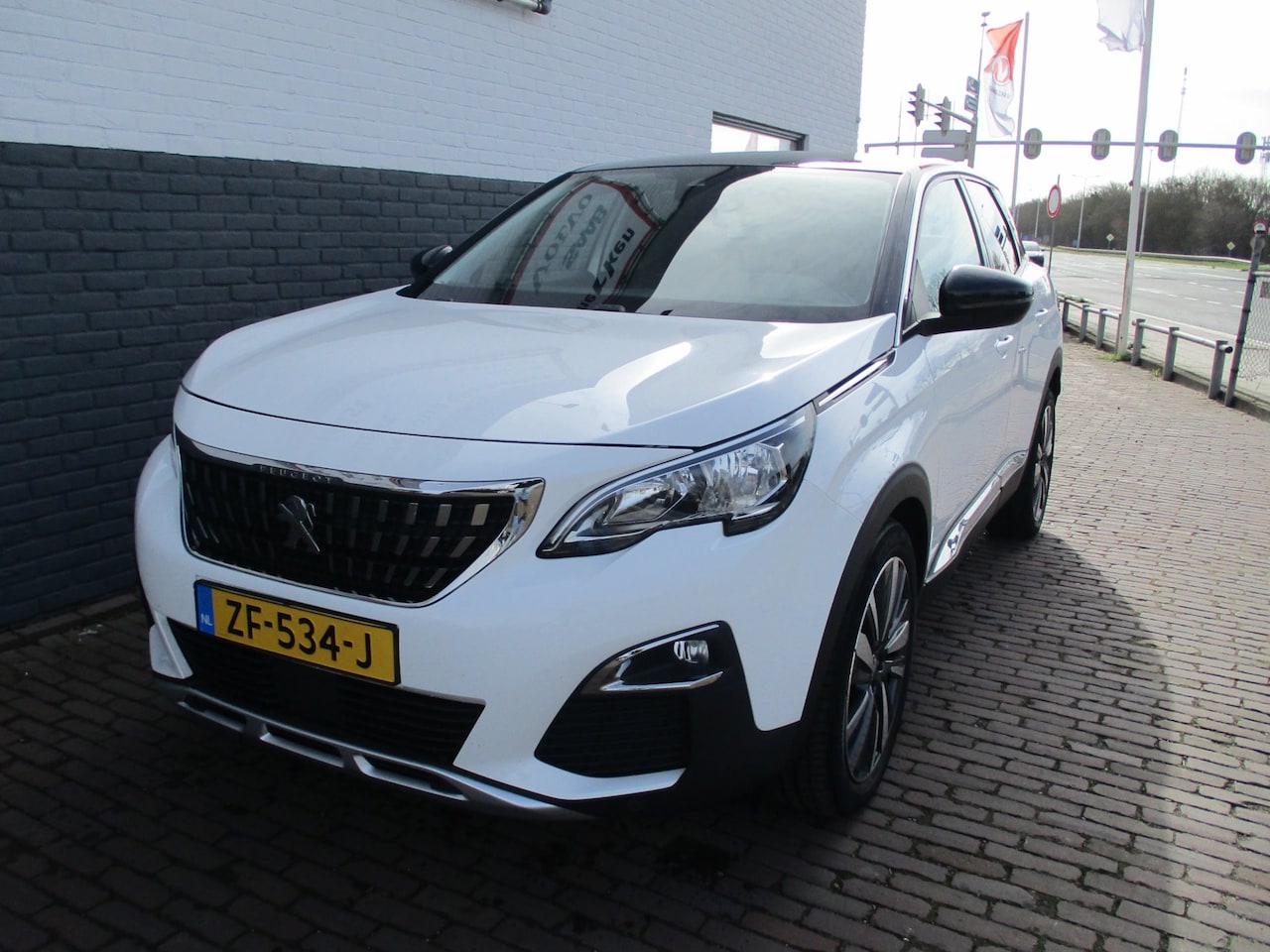 Peugeot 3008 - 1.2 PureTech Blue Lease Premium 1.2 PureTech Blue Lease Premium - AutoWereld.nl