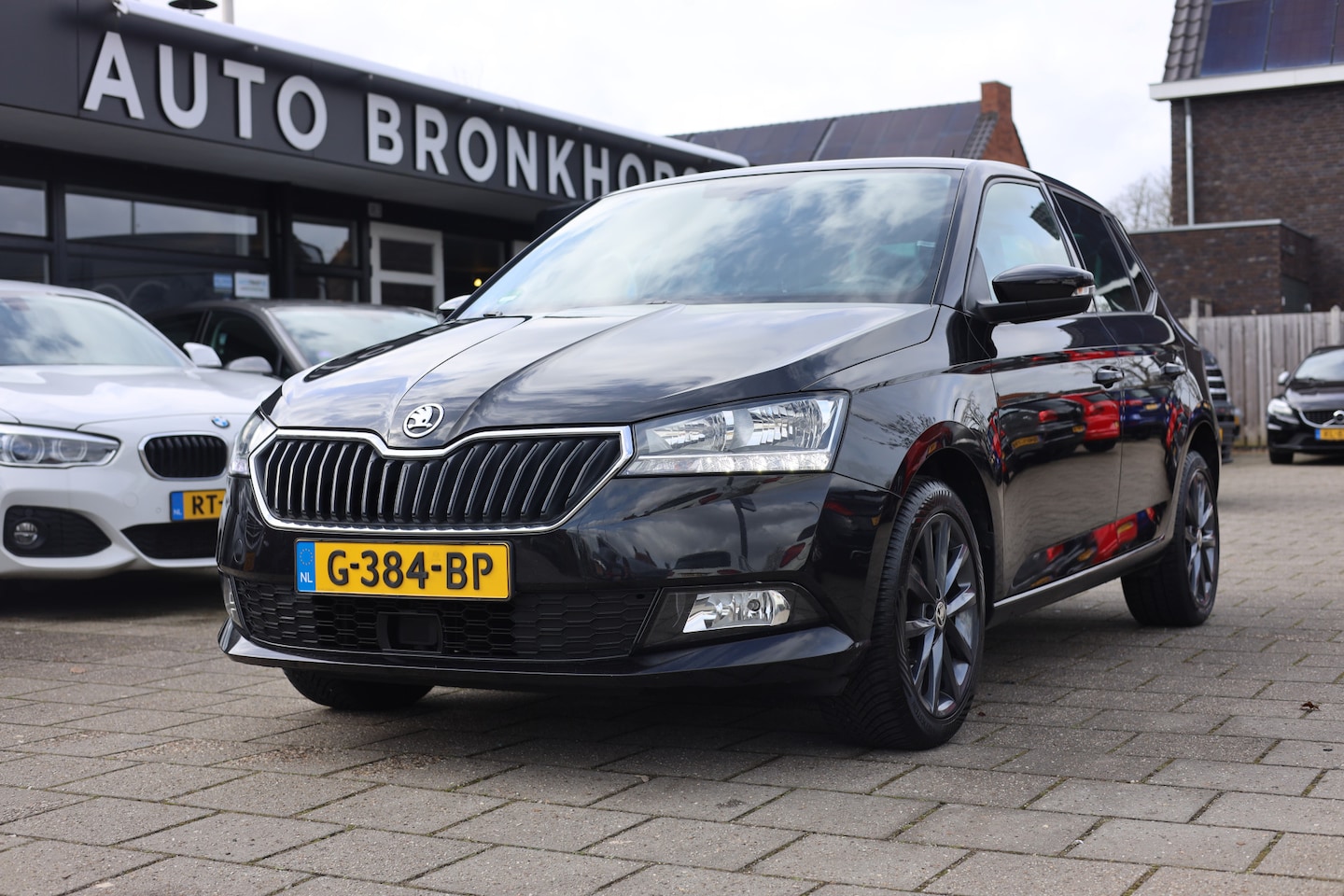 Skoda Fabia - 1.0 EDITION | NAVI | CARPLAY | TREKHAAK - AutoWereld.nl