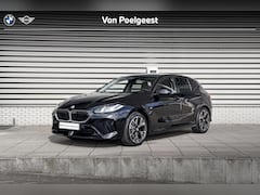 BMW 1-serie - 120 M Sport Design / Trekhaak / Verwarmde voorstoelen