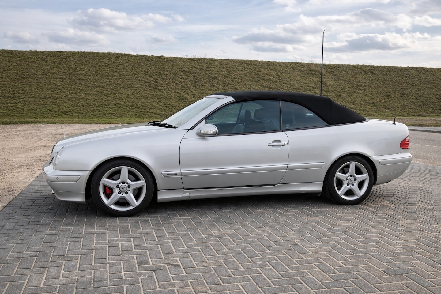 Mercedes-Benz CLK-klasse Cabrio - 200 Avantgarde Youngtimer - AutoWereld.nl