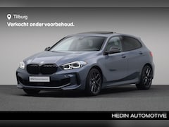 BMW 1-serie - M135i xDrive | Adaptief onderstel | Voorstoelen/Stuurwielrand verwarmd | Stuurwielrand ver