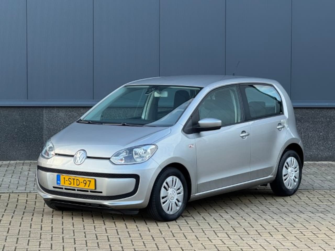 Volkswagen Up! - 1.0 move up! BlueMotion Airco - AutoWereld.nl