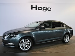 Skoda Octavia - 1.0 TSI Greentech Style Business Automaat Navigatie Carplay Stoelverwarming Inruil Mogelij