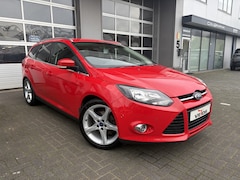 Ford Focus Wagon - Titanium / SONY PAKKET 1.6 EcoB. Titanium / SONY / Winterbandenset