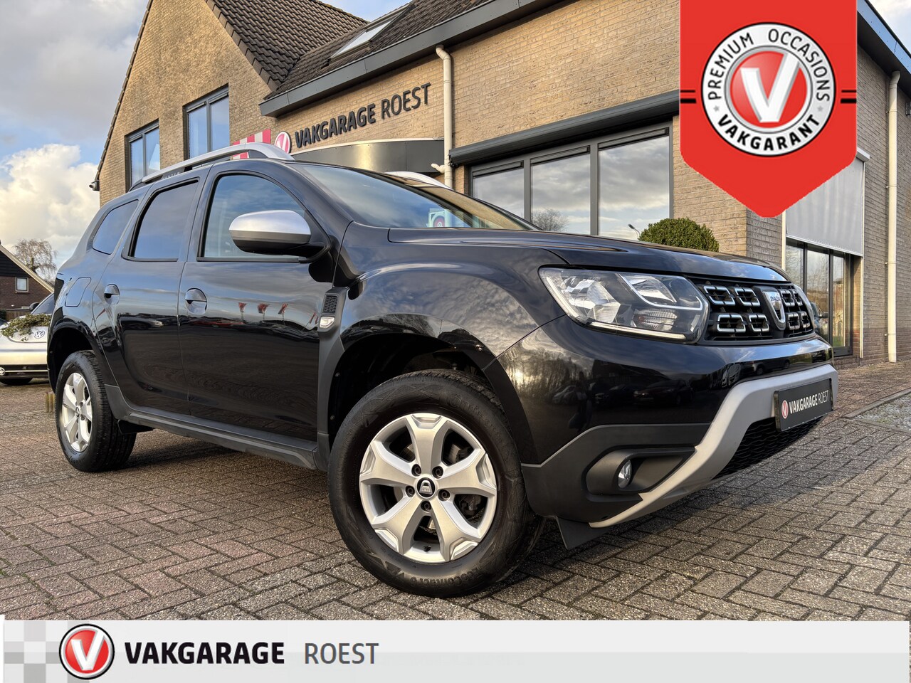 Dacia Duster - 1.0 TCe Comfort Navigatie / Carplay / Parkeersensors - AutoWereld.nl